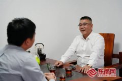 <strong>制一批高质量校服品牌企业</strong>